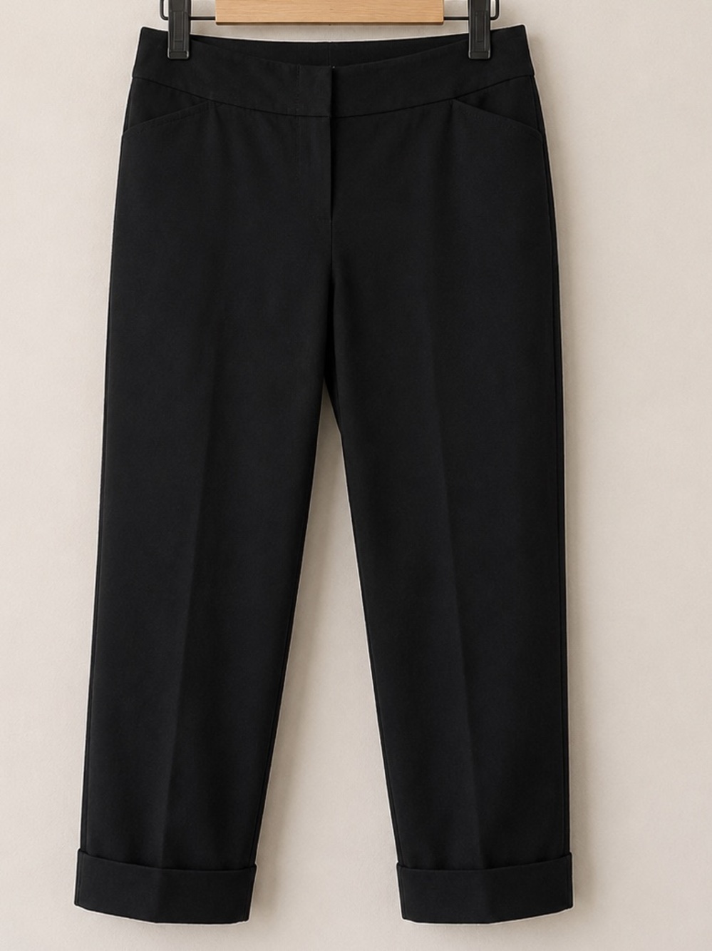 Eileen Fisher black cropped 95% cotton 5% spandex pockets size medium